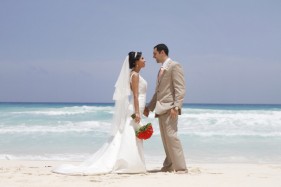 cancun wedding photo