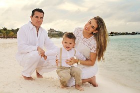 Family Portraits in Cancun